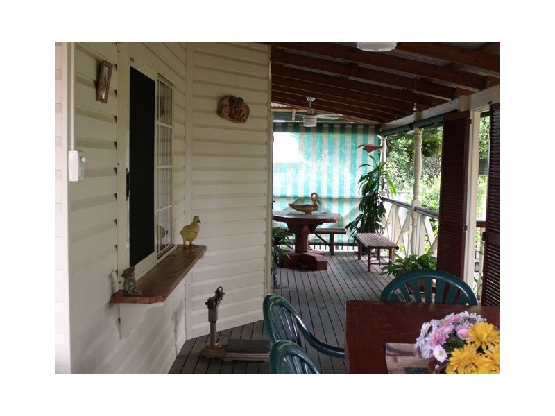 6 Elizabeth Street, Beachmere QLD 4510