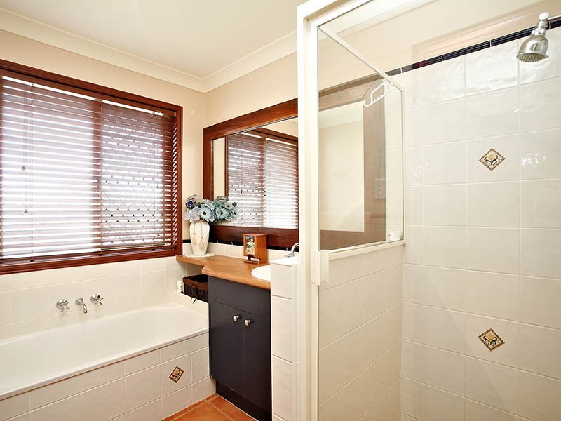 15 Lightwood Place, Narangba QLD 4504