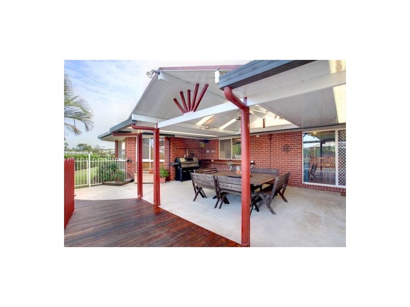 13 Gypsy Court, Eatons Hill QLD 4037