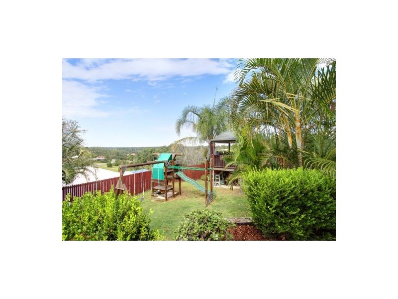 13 Gypsy Court, Eatons Hill QLD 4037