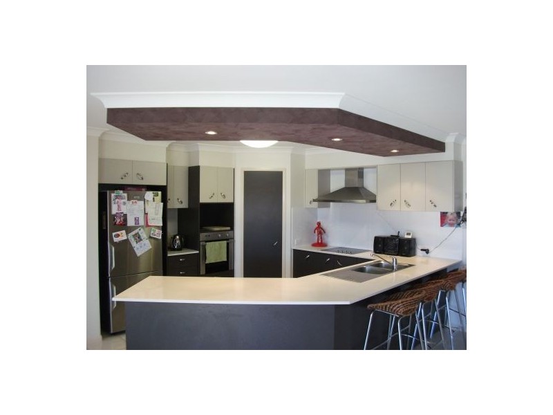 1 Tugun Place, Sandstone Point QLD 4511