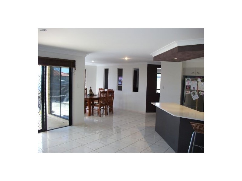 1 Tugun Place, Sandstone Point QLD 4511