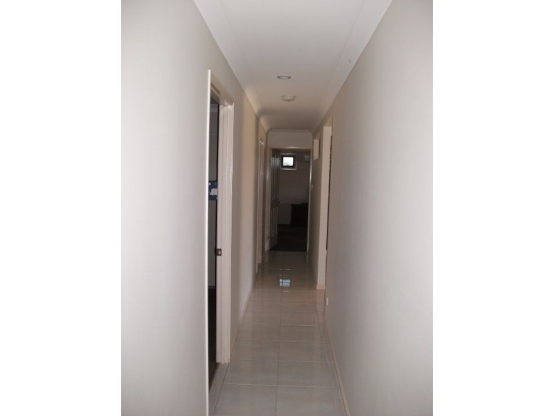 1 Tugun Place, Sandstone Point QLD 4511