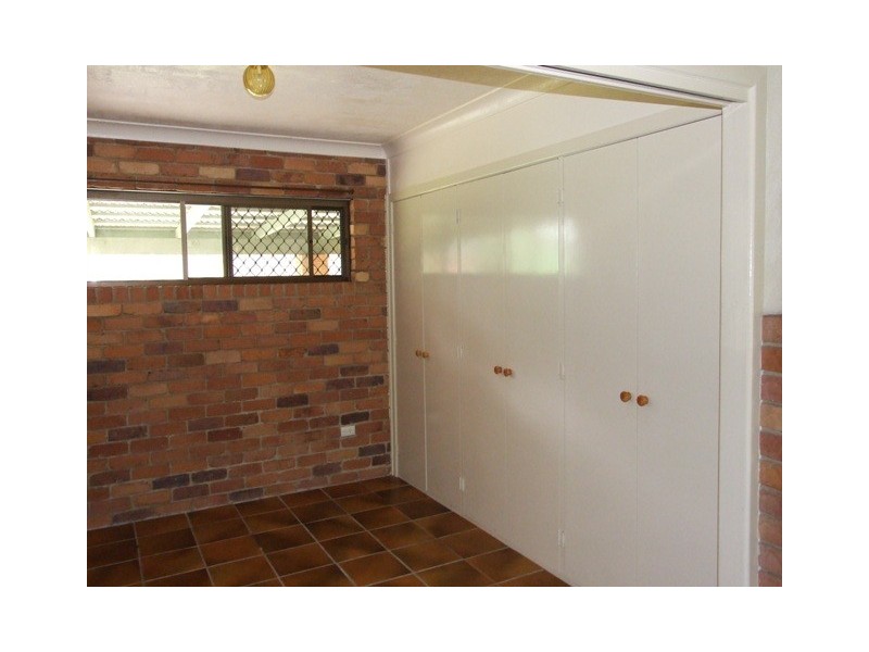 18 Randolph Street, Beachmere QLD 4510