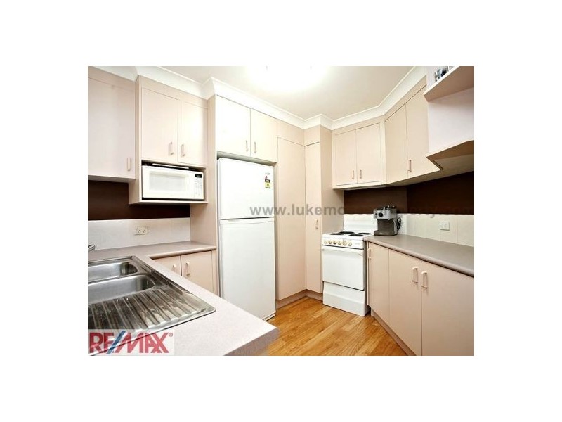 32 Mountain Blue Drive, Kallangur QLD 4503