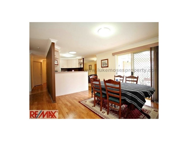 32 Mountain Blue Drive, Kallangur QLD 4503