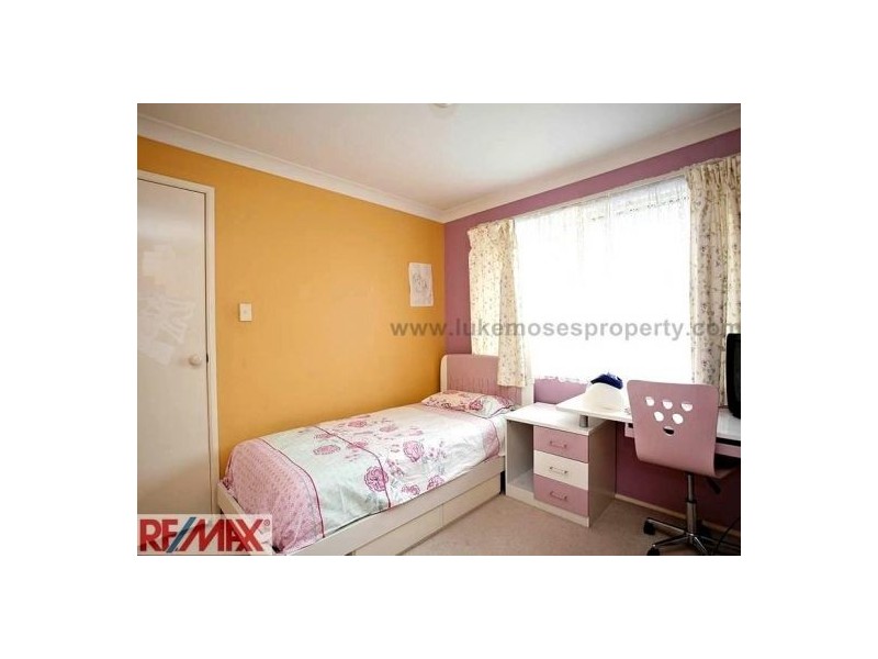 32 Mountain Blue Drive, Kallangur QLD 4503