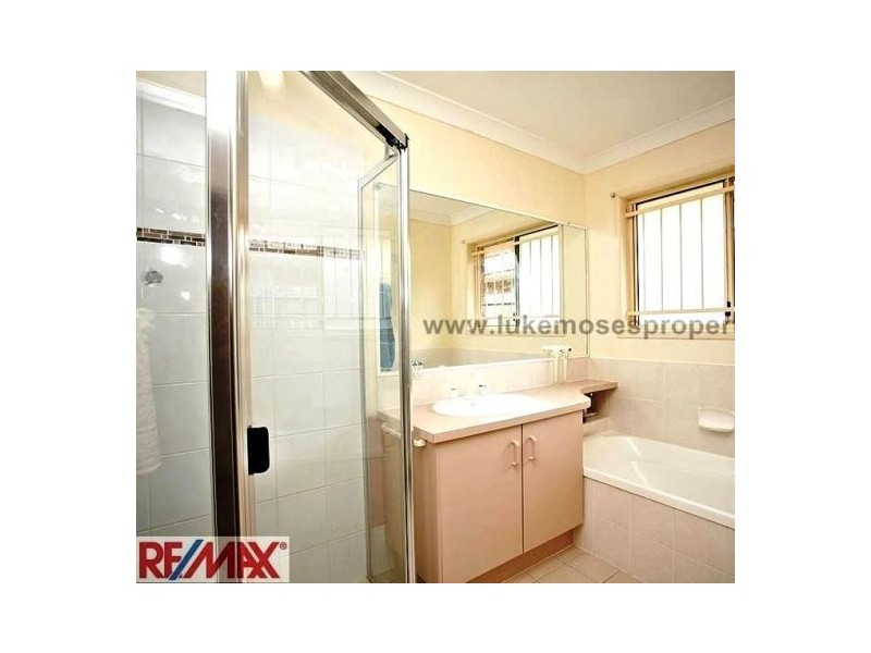 32 Mountain Blue Drive, Kallangur QLD 4503