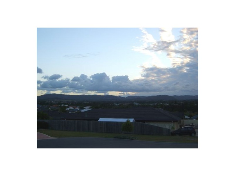 17 Sommerset Court, Narangba QLD 4504