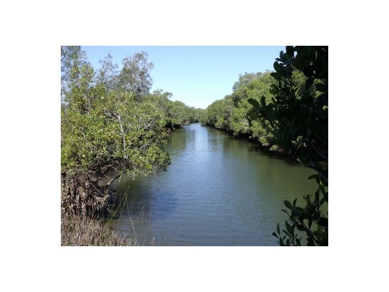 632 Beachmere Road, Beachmere QLD 4510