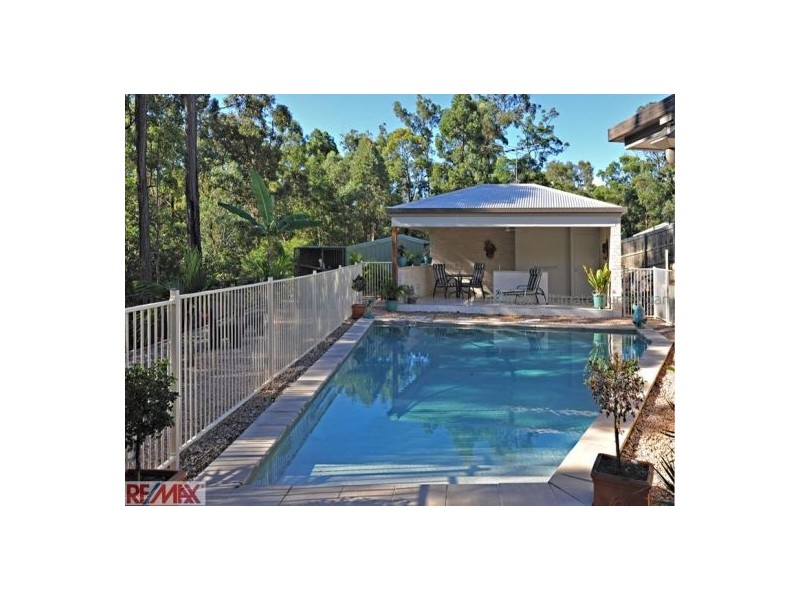 127 Corvus Drive, Cashmere QLD 4500