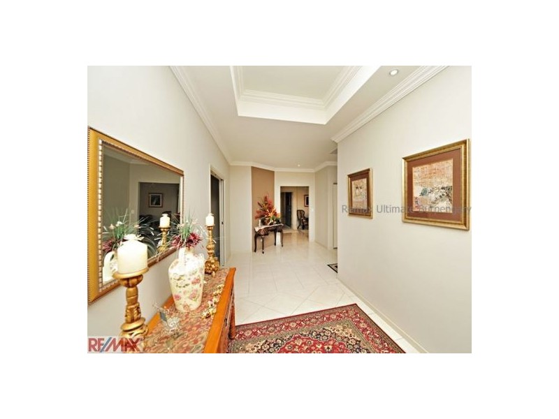 127 Corvus Drive, Cashmere QLD 4500