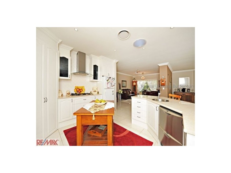 127 Corvus Drive, Cashmere QLD 4500