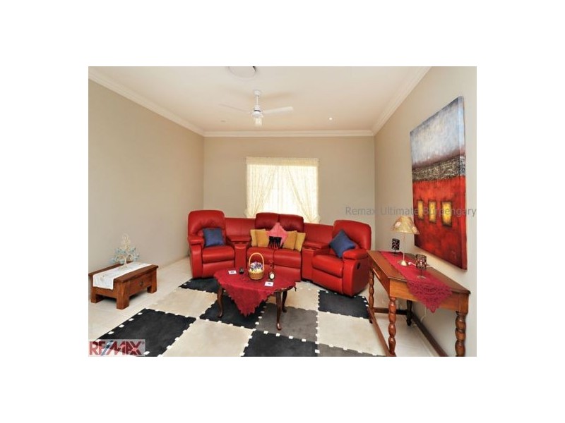 127 Corvus Drive, Cashmere QLD 4500