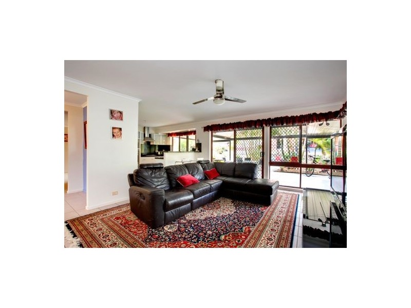 9-13 Bridges Road, Morayfield QLD 4506