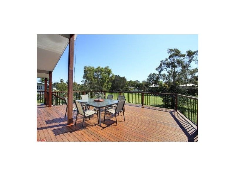 Sandstone Point QLD 4511
