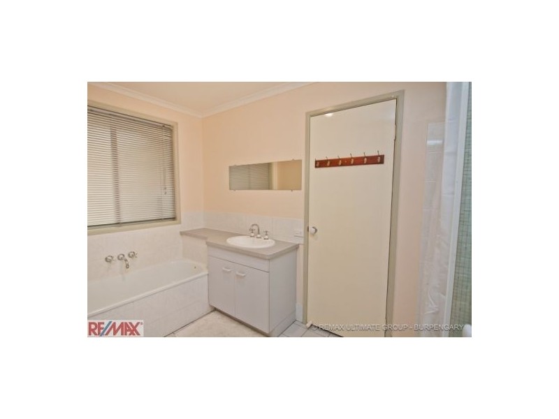 25 Evert Court, Morayfield QLD 4506