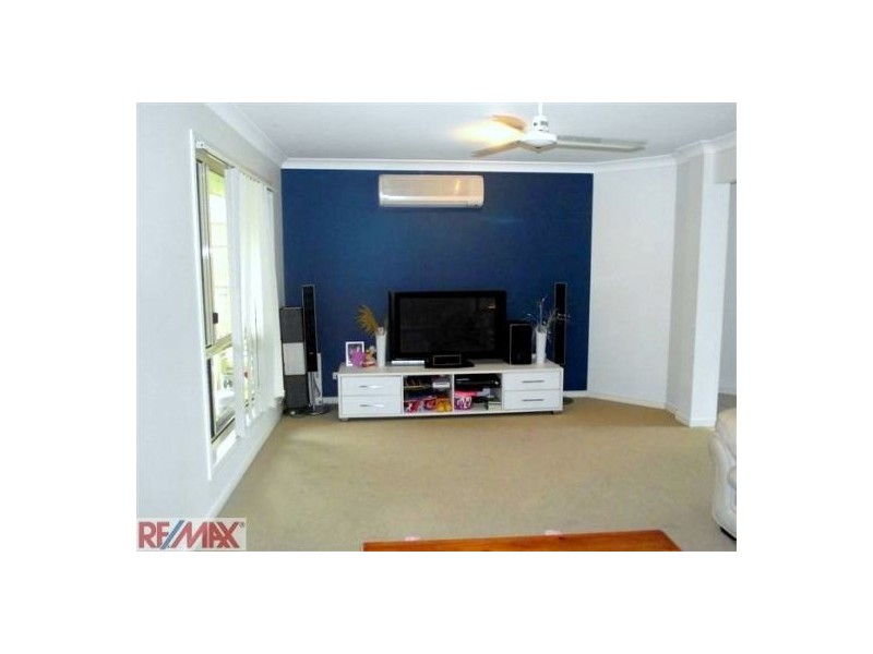 18 Riverbend Crescent, Morayfield QLD 4506