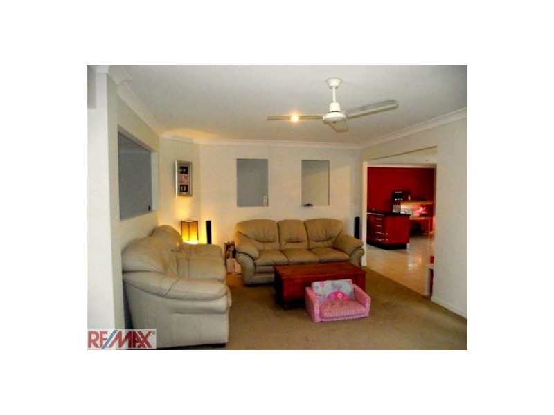 18 Riverbend Crescent, Morayfield QLD 4506