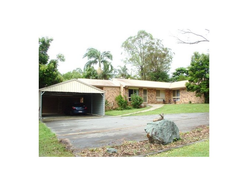 18 Kestrel Ct, Morayfield QLD 4506