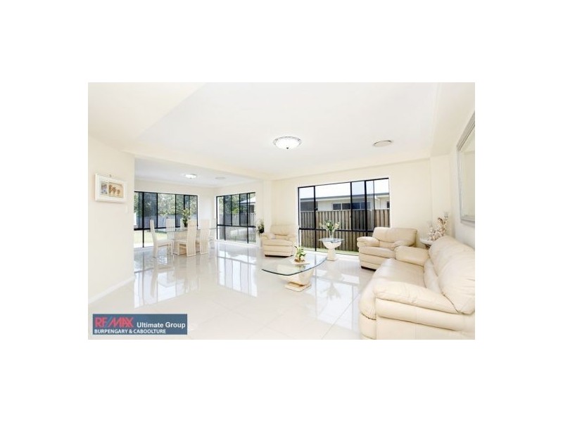 18 Hideaway Close, Narangba QLD 4504