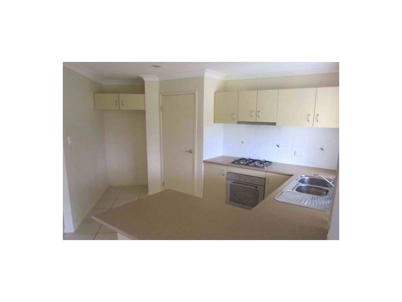 2 Bora Place, Sandstone Point QLD 4511