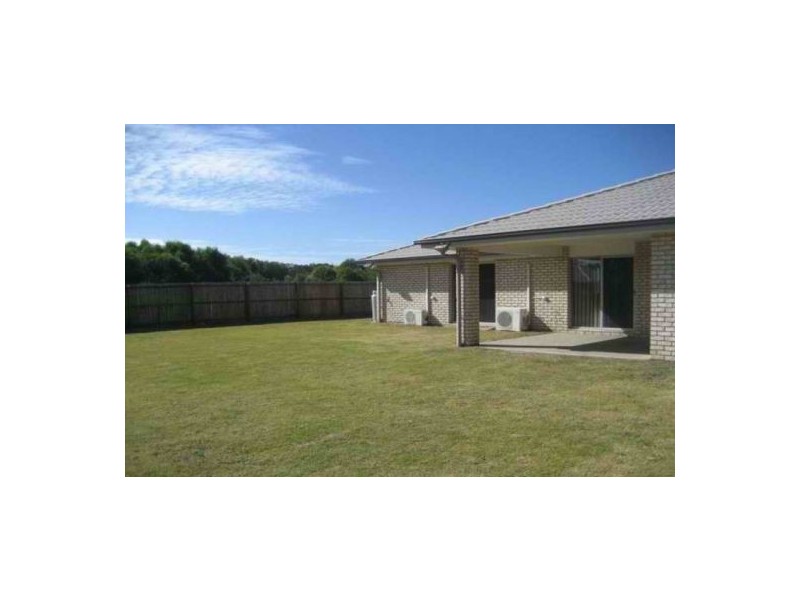 2 Bora Place, Sandstone Point QLD 4511