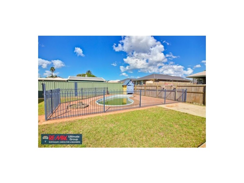 24 Gillian Street, Beachmere QLD 4510