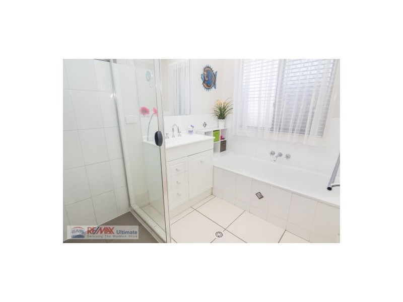 1 Adam Street, Beachmere QLD 4510