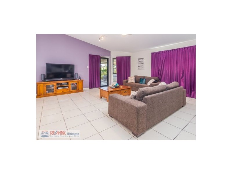 1 Adam Street, Beachmere QLD 4510