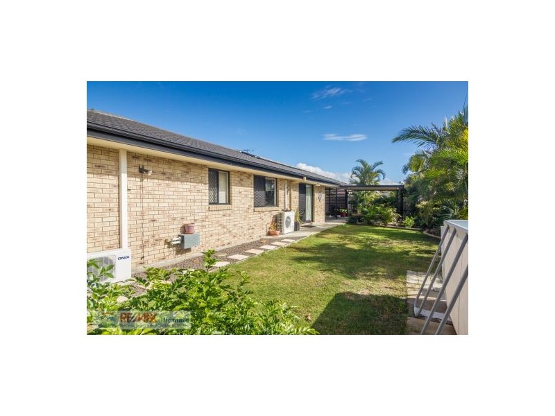 1 Adam Street, Beachmere QLD 4510