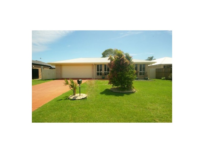 3 Dixon Court, Beachmere QLD 4510