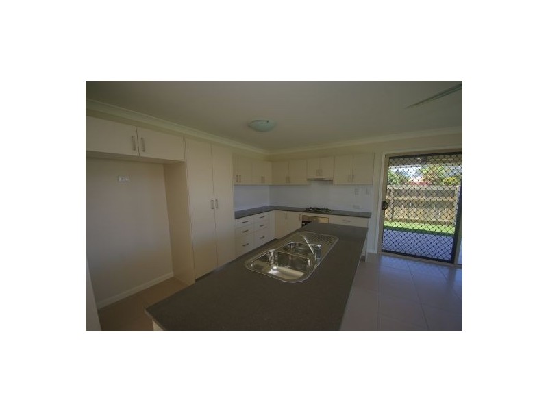 12 Second Ave, Beachmere QLD 4510