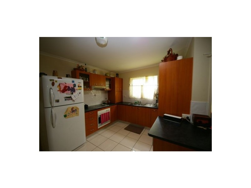 15 Dwyer Street, Beachmere QLD 4510