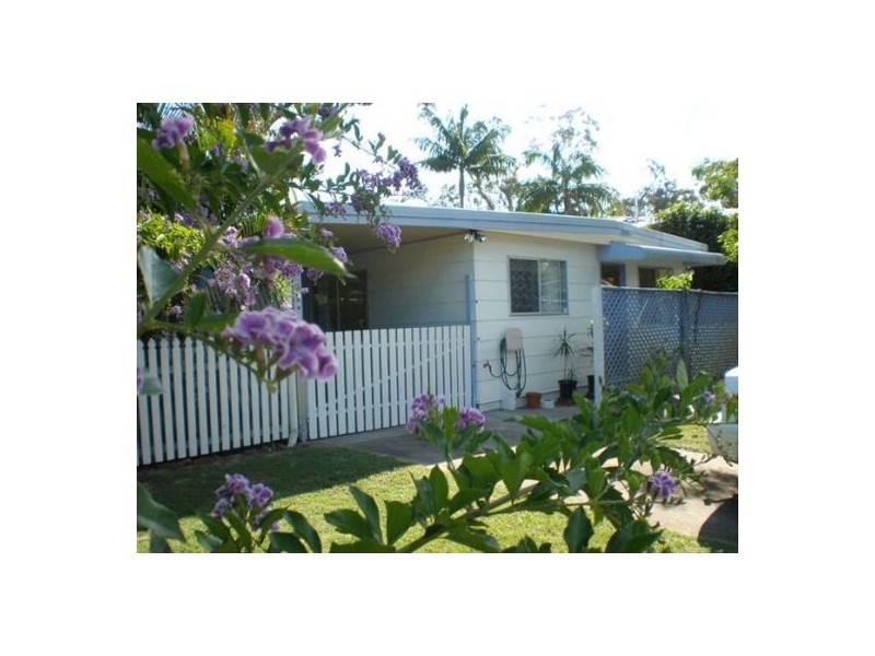 32 Dwyer Street, Beachmere QLD 4510