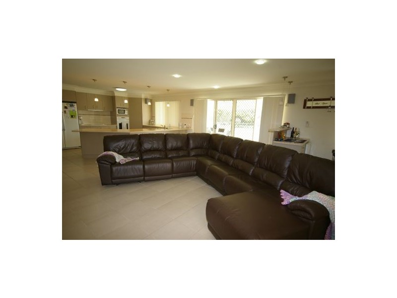 77-79 Peel Road, Ningi QLD 4511