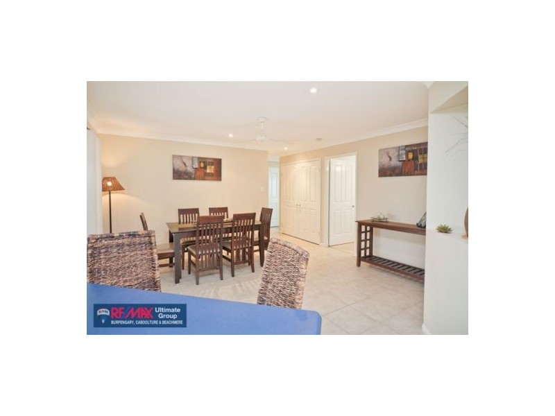 8 Wategoes Street, Sandstone Point QLD 4511