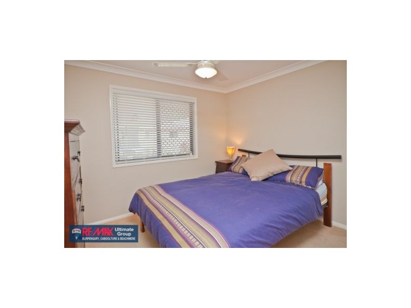 8 Wategoes Street, Sandstone Point QLD 4511