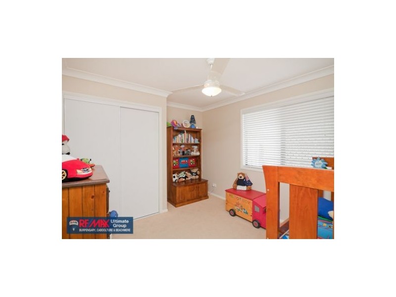8 Wategoes Street, Sandstone Point QLD 4511