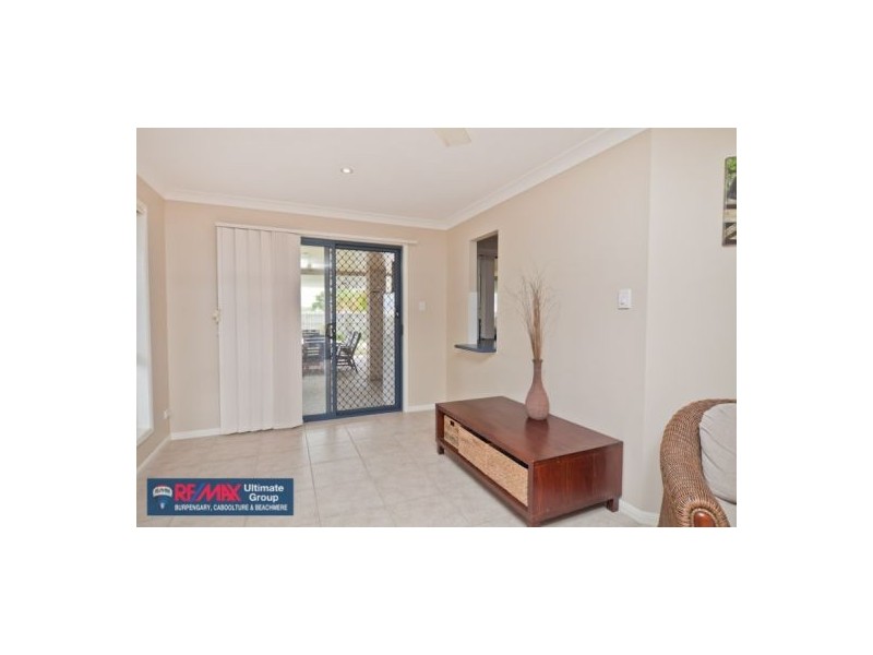 8 Wategoes Street, Sandstone Point QLD 4511