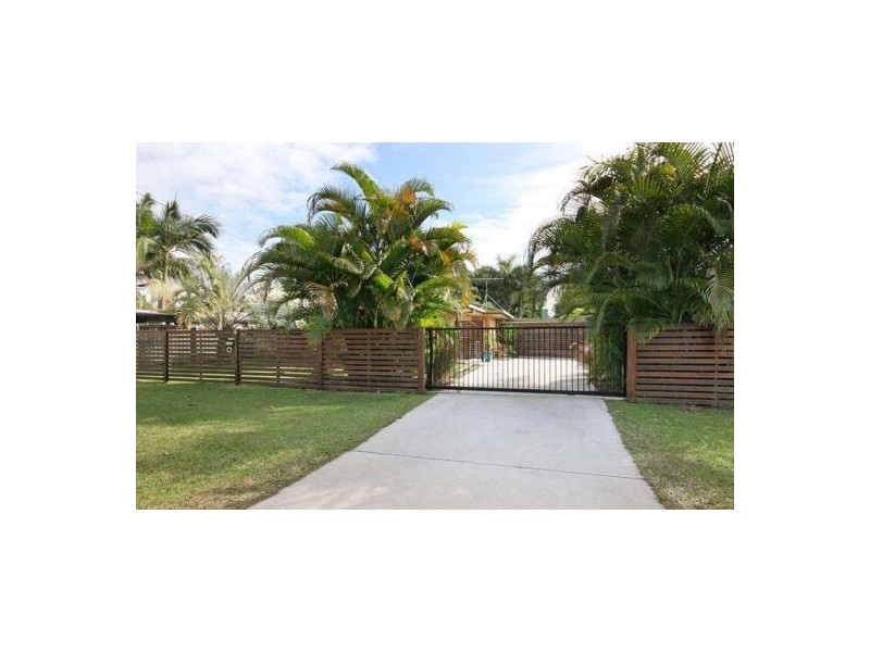 18 Grace Street, Beachmere QLD 4510