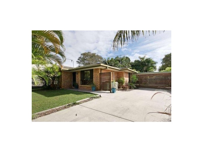 18 Grace Street, Beachmere QLD 4510
