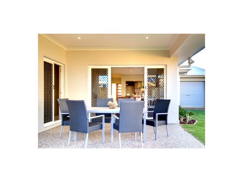 22 Forrestal Circuit, North Lakes QLD 4509