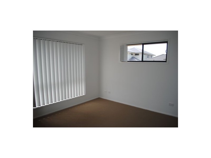 10 Triumph Street, North Lakes QLD 4509