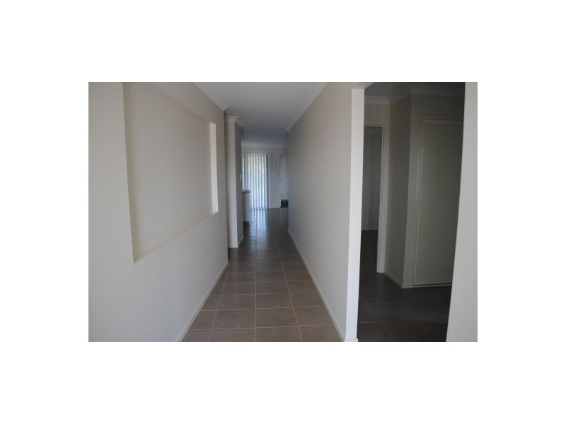 2 Petronas Street, North Lakes QLD 4509