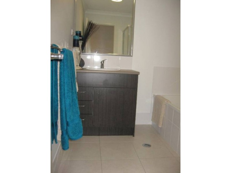 17 Ginger Crescent, Griffin QLD 4503