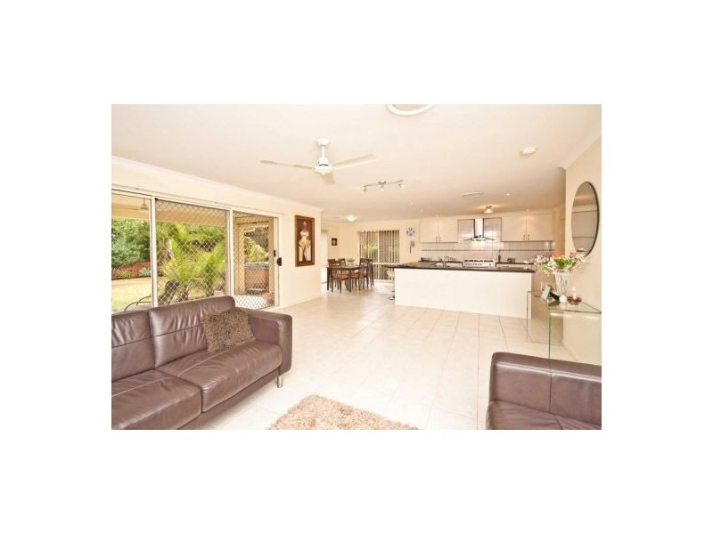 3 Jacana Parade, North Lakes QLD 4509