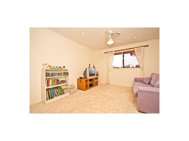 3 Jacana Parade, North Lakes QLD 4509