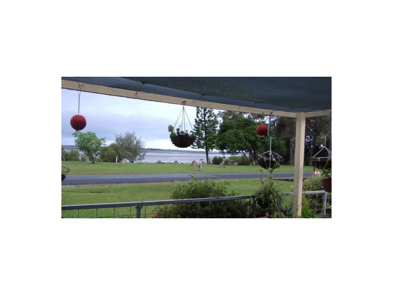 70 Esplanade, Toorbul QLD 4510