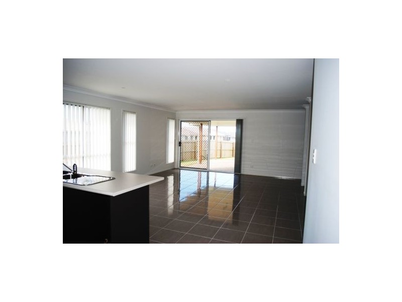 North Lakes QLD 4509